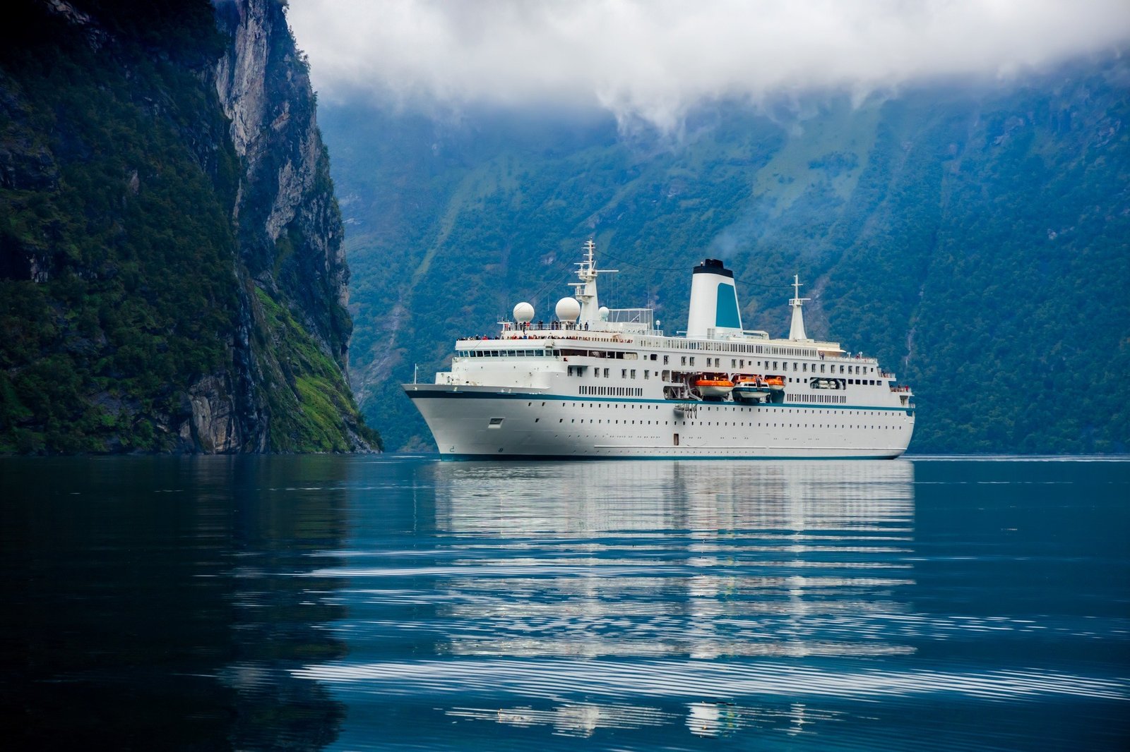 Cruises From New York (2025 – 2026)